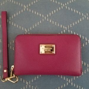 Michael Kors Wristlet